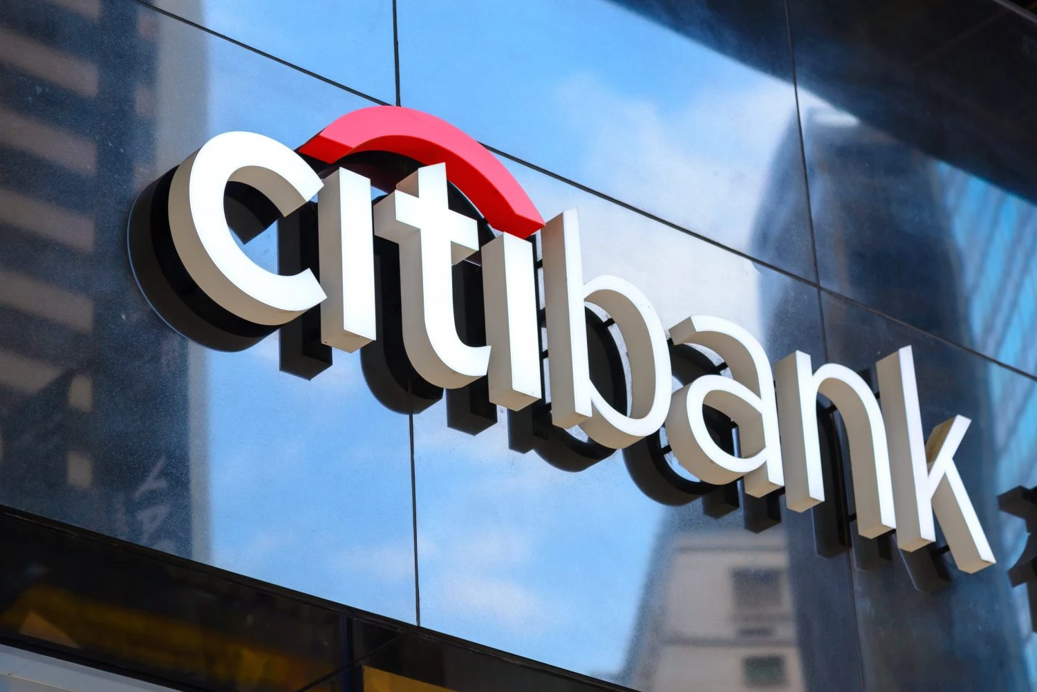 Opening Bank Account in UAE